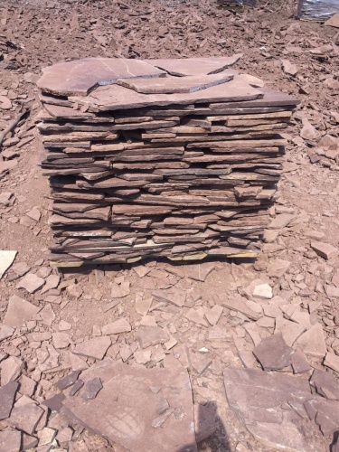 Плитняк лемезит бордовый для цоколя 1,5-2 см купить в Белгородской области