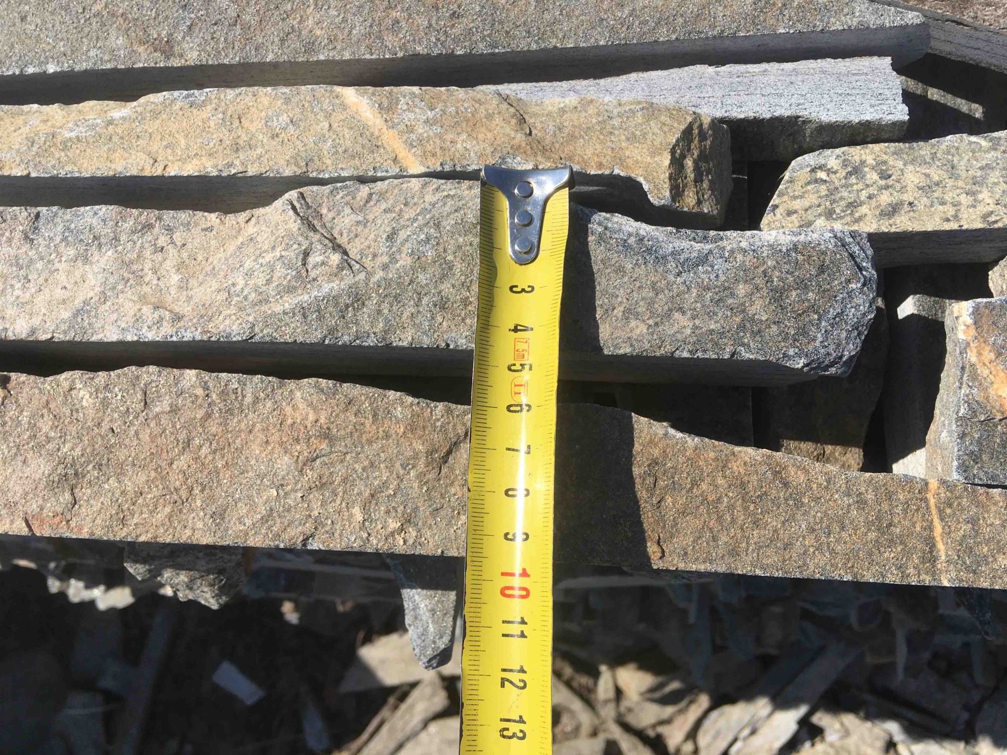 Горбушка златолит мультиколор для облицовки купить в Белгородской области