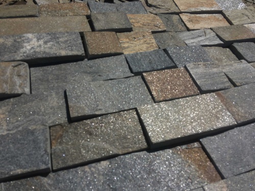 Плитка пилёная златолит Уральский для цоколя, отмостки купить в Белгородской области