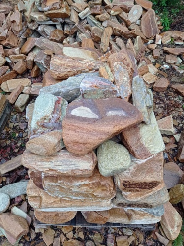 Златолит жёлтый, жёлто-зелёный глыбки и валуны для ланшафтного дизайна купить в Белгородской области