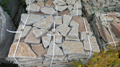 Гранитный плитняк галтованный для парковки купить в Белгородской области