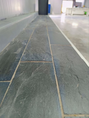 Плитка чёрная из натурального камня фасадная 30 см * 5 см, толщина 7 мм -30 мм купить в Белгородской области