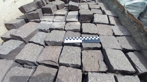 Лемезит колотая брусчатка 10 * 10 см. для парковки купить в Белгородской области